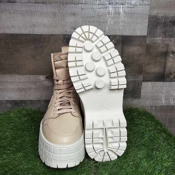 New Air Jordan 1 Brooklyn Women's Boots - Picture 12 of 13